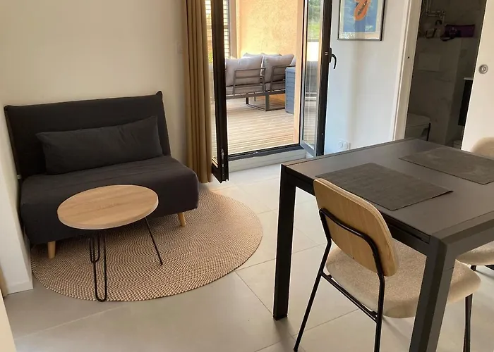 T2 Cozy Terrasse 40 M2 Et Pergola 皮诺托里卡尔达雷洛